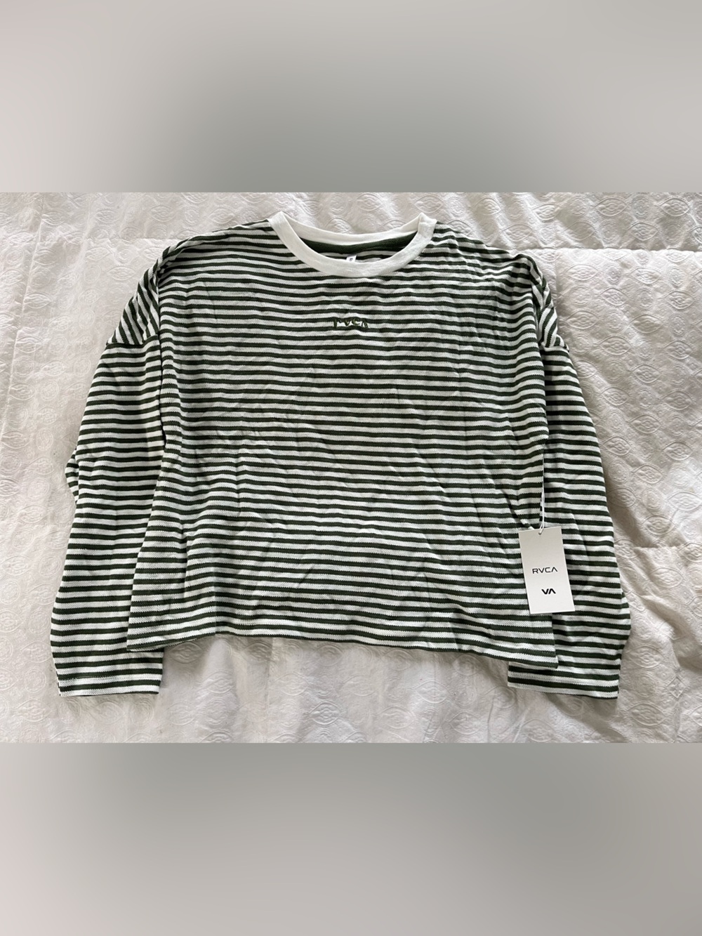 NWT: women’s RVCA green and White Striped cropped Long Sleeve shirt size medium